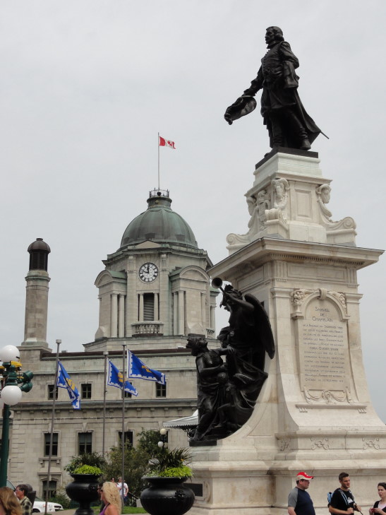 110729_QC_StatueAtDufferinTerrace_small