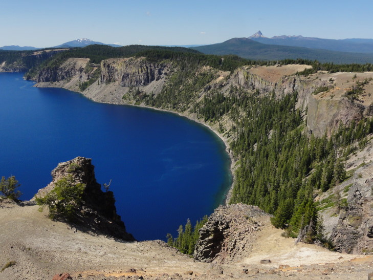 120730_OR_7_CraterLakeOutcropping_small