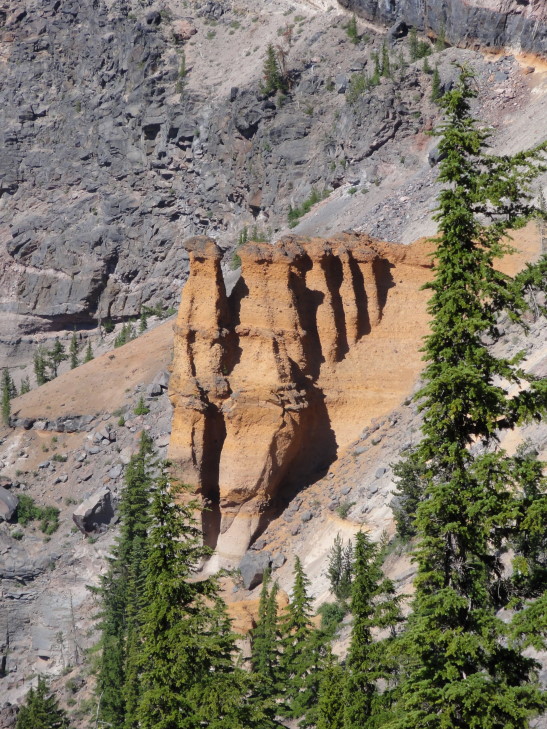 120730_OR_8_CraterLakePumiceCastle_small