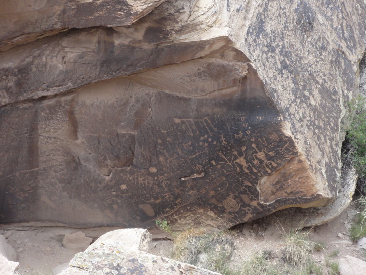 130802_AZ_9_NewspaperRockPetroglyphs_small