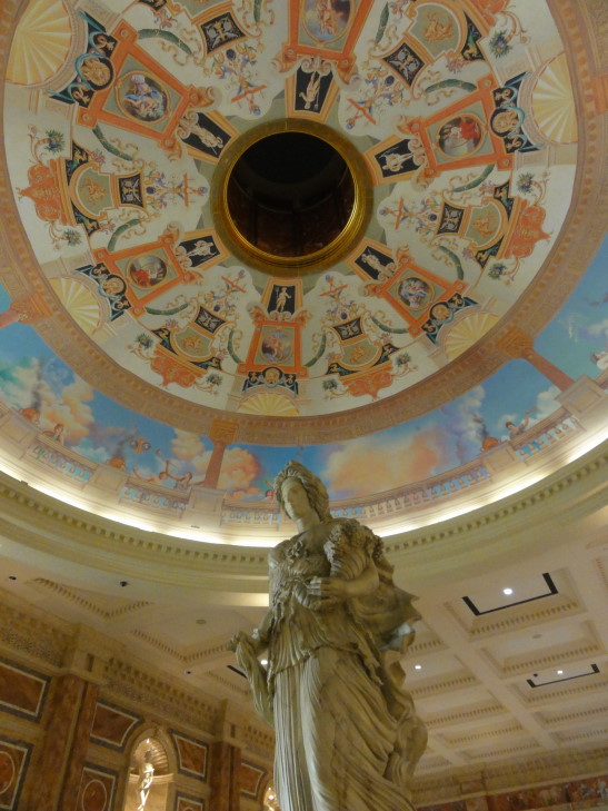 130805_NV_22_CaesarsPalaceForumShops4_small