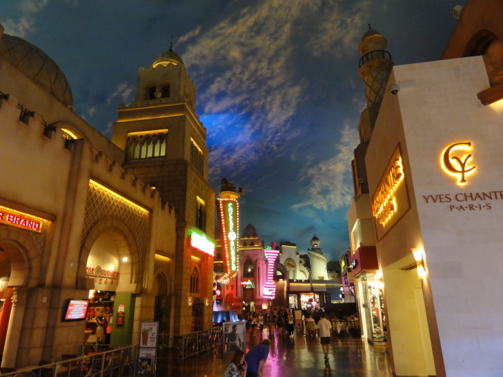 130805_NV_24_MiracleMileShops_small