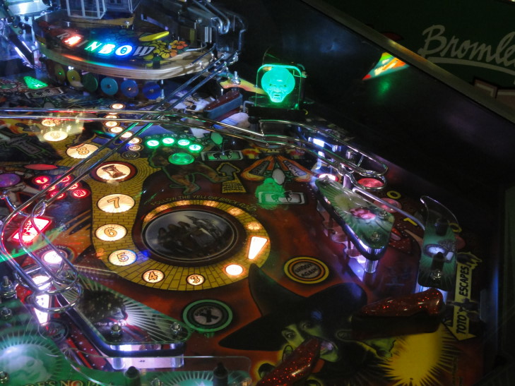 130805_NV_7_PinballWizardOfOz_small