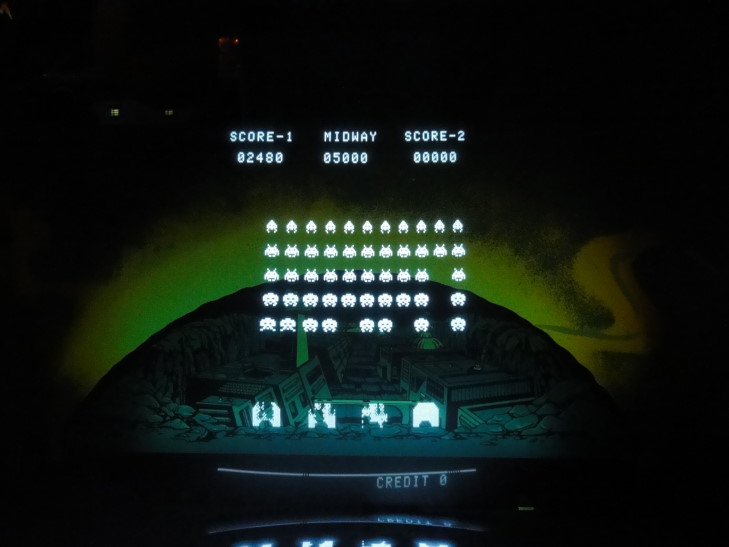 130805_NV_8_SpaceInvadersDeluxe_small