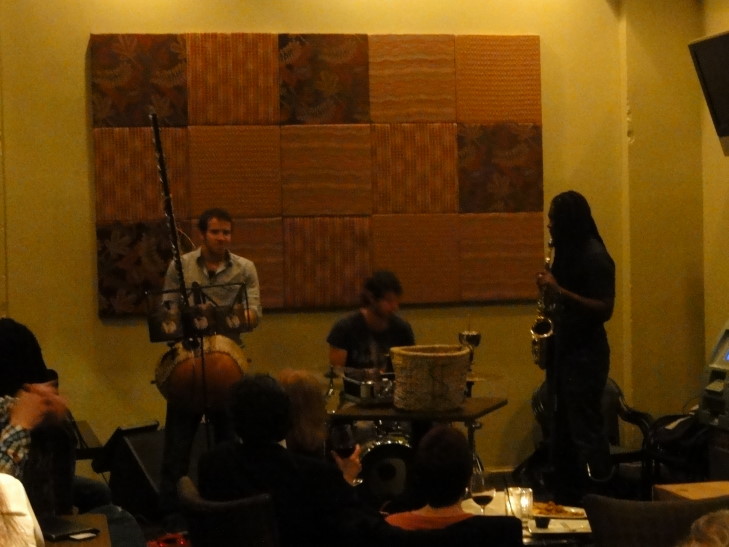 140328_LA_2_MarignyBarBand_small