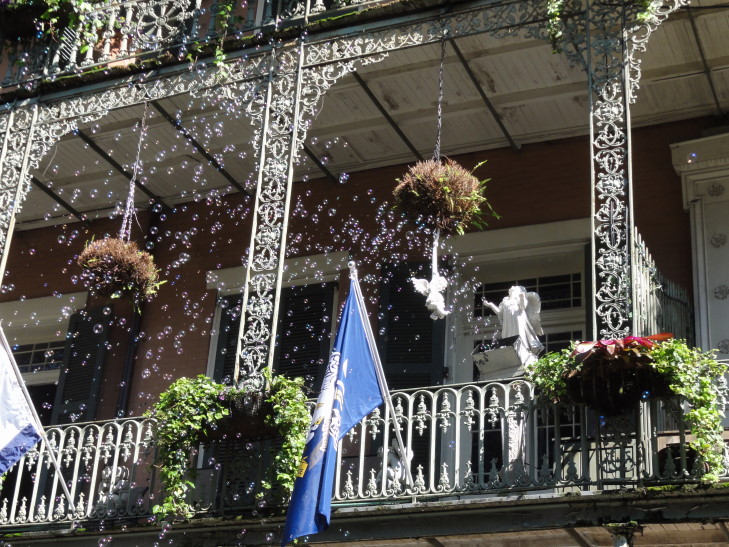 140329_LA_18_BalconyBubblyAngel_small