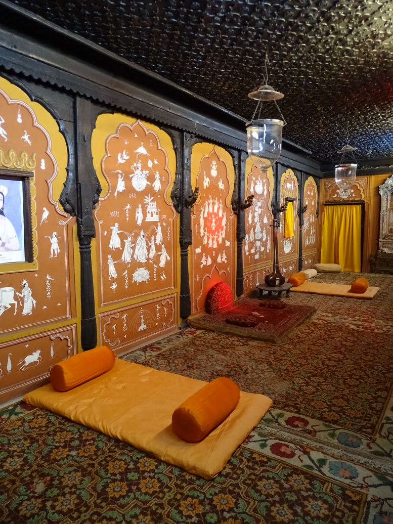 Recreation of a palace room at the Kelkar museum