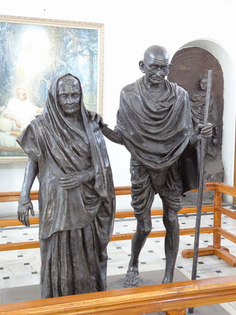 Statue of Gandhi and his wife, Kasturba