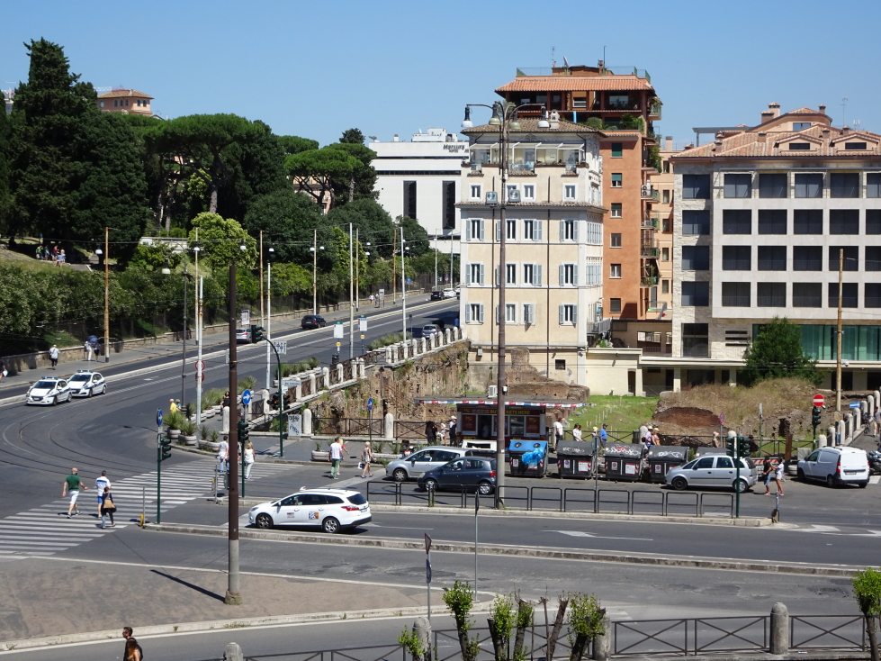 Practice arena near the Colosseum, 75% is still under the modern street