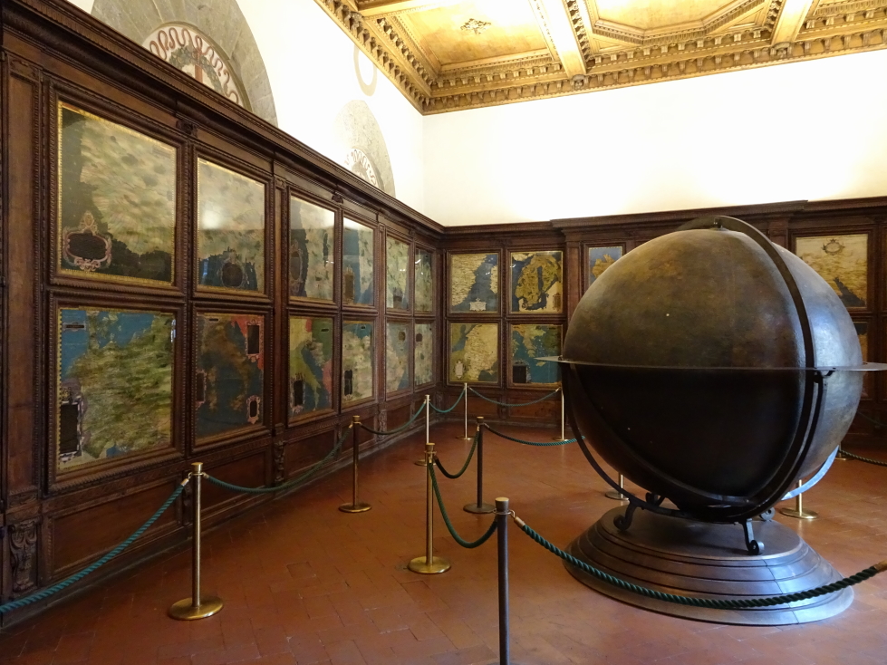 Globe and maps in Palazzo Vecchio's map room