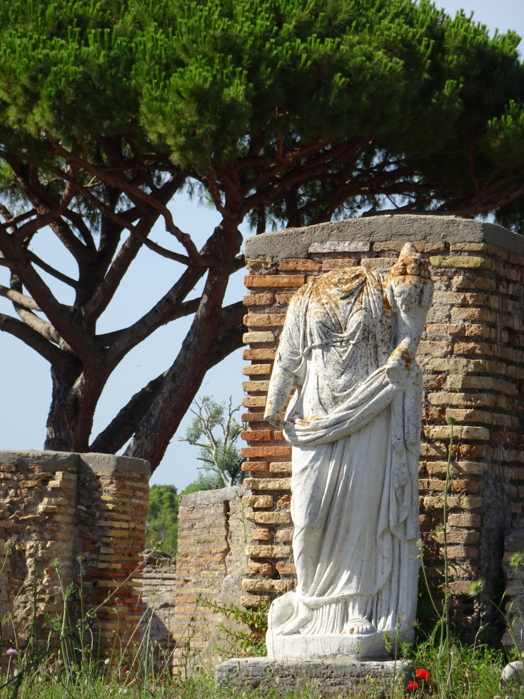 Statue in Ostia Antica