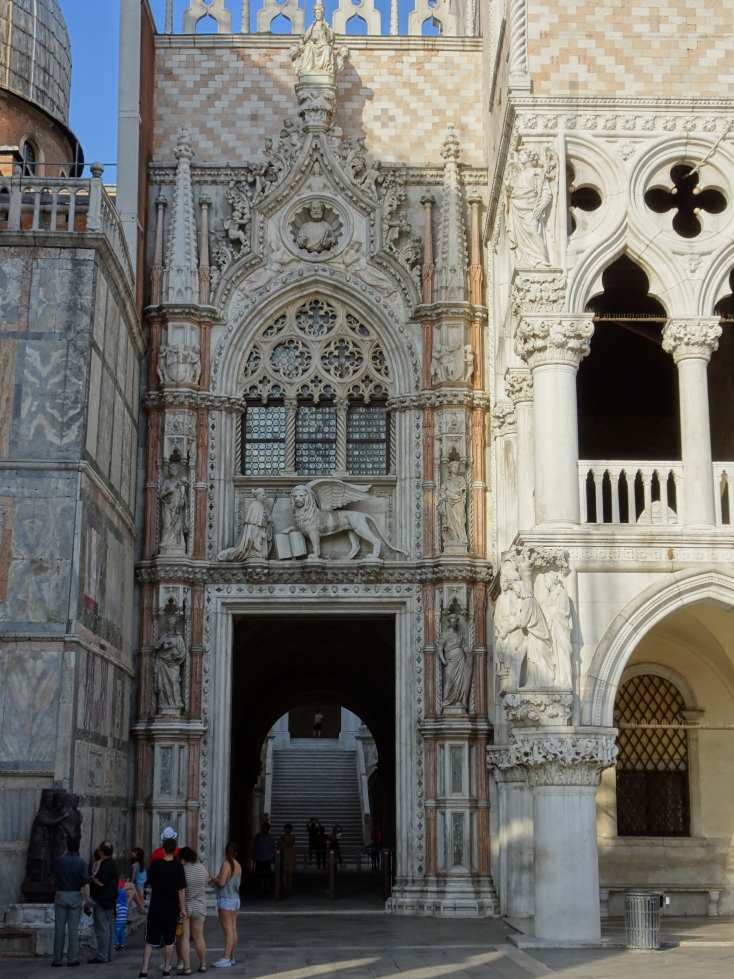 Ornate gate, Porta della Carta, between the Doge's Palace and the basilica