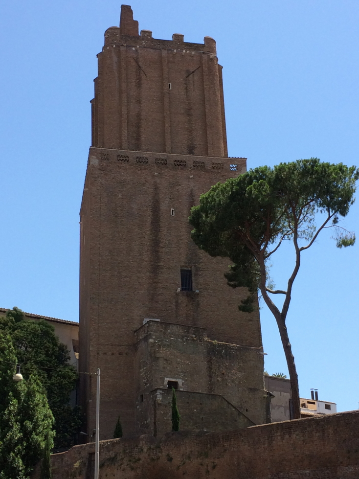 Oh, look! Mandatory Torre delle Milizie shot!