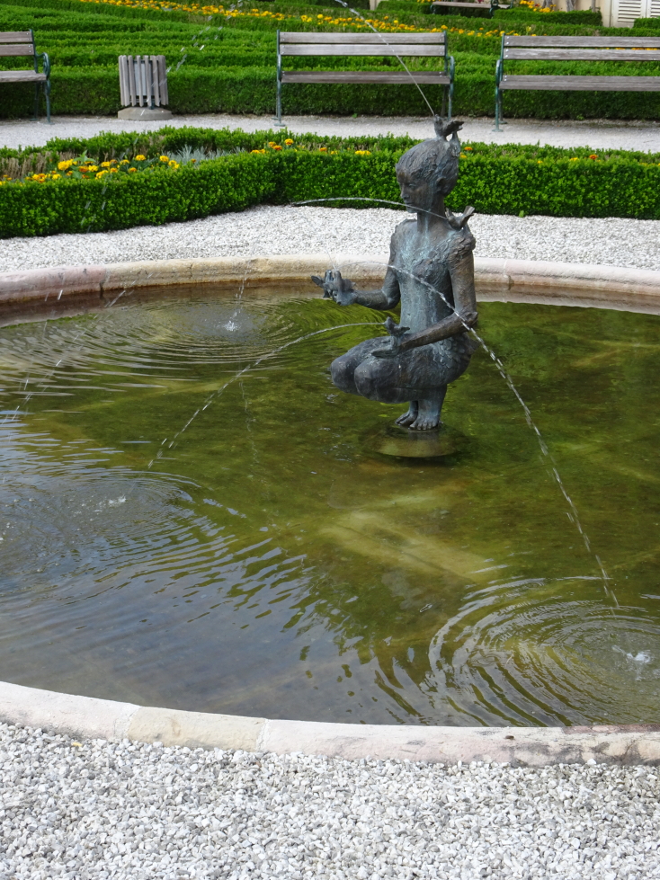 A fountain at Schloss Mirabell